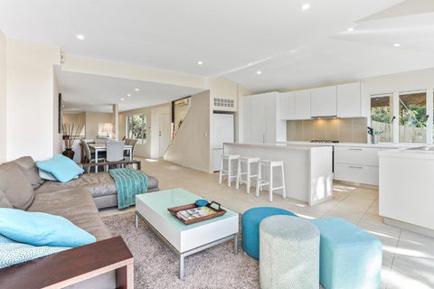 The Peachy Life Sunshine Beach - Accommodation Ballina 1