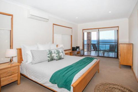 Panoramic Views 170 Mitchell Pde - Accommodation Ballina 6