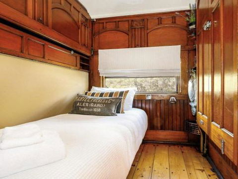 THE ANGAS CARRIAGE Alpine Southern Highlands 4pm Check Out On Sundays - Accommodation Ballina 4