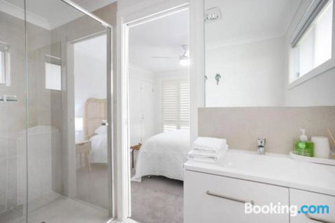 Lake Dreaming 4 Lulworth - Accommodation Ballina 3