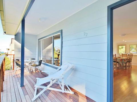 Elaine At Hyams 4pm Check Out Sundays - Accommodation Ballina 4