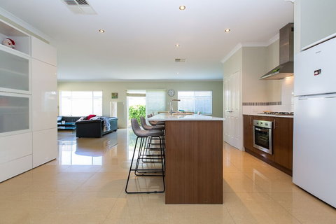 The Currawong - Accommodation Ballina 4