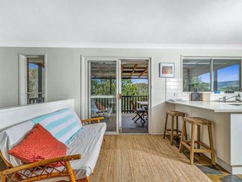 TREETOPS At WERRI BEACH Gerringong 4pm Check Out On Sundays - Accommodation Ballina 1