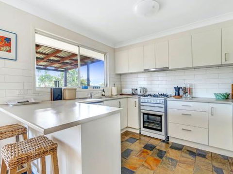 TREETOPS At WERRI BEACH Gerringong 4pm Check Out On Sundays - Accommodation Ballina 5