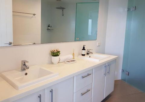 Sunshine Beach Retreat 3 Bedroom Family Apartment Wifi Netflix 2 Cars - Accommodation Ballina 6