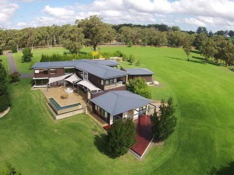 ALPINE LODGE Alpine Southern Highlands 4pm Check Out Sundays - Accommodation Ballina 4