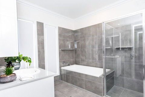 Wagga Apartments 1 - Accommodation Ballina 6