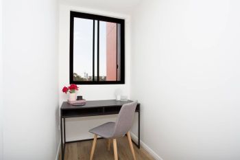 Designer Executive Apartment + Parking Near Train - Accommodation Ballina 1