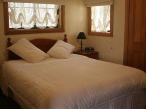 Twin Pines Cottage On Lansdowne - Accommodation Ballina 1