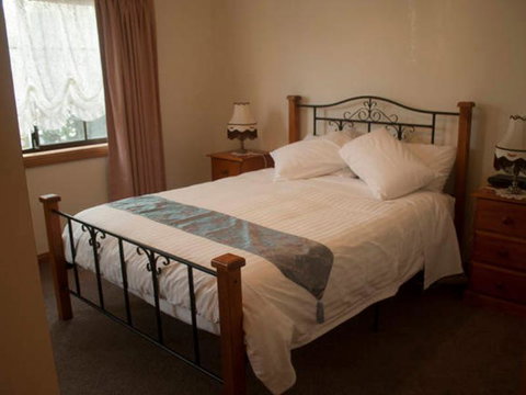 Twin Pines Cottage On Lansdowne - Accommodation Ballina 3