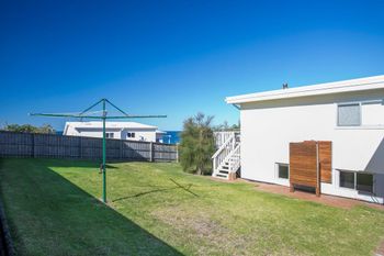 Toms Beach House - Accommodation Ballina 2