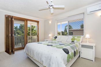 Burleigh Heights - Accommodation Ballina 6