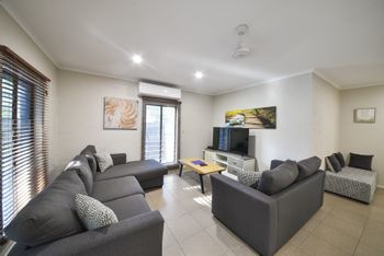 Seaclusion - Accommodation Ballina 1