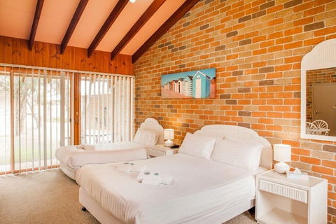 Crescent Head Resort & Conference Centre - Accommodation Ballina 5