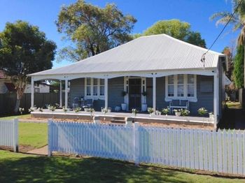 Edgeworth Street Manor - Accommodation Ballina 0