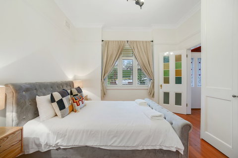 HomeHotel LuxuryHome 500m Crows Nest Shops - Accommodation Ballina 1