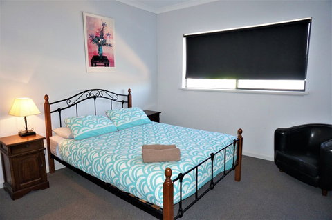 Ningaloo Breeze Villa 10 - Accommodation Ballina 1