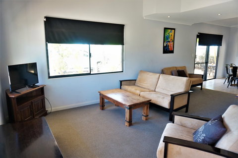 Ningaloo Breeze Villa 10 - Accommodation Ballina 3