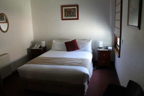 The Dormie House - On The Golf Course - Accommodation Ballina 4