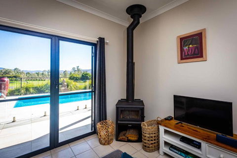 Mandalay Villas - Villa 2 - Accommodation Ballina 6