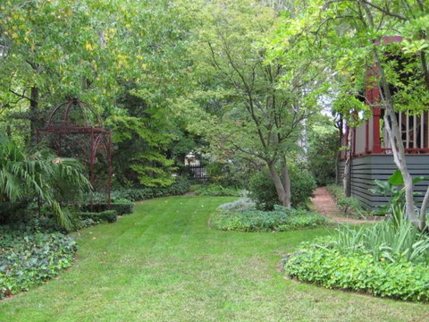 Finches Of Beechworth - Accommodation Ballina 3