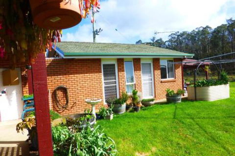 Quamby Pines Chalet - Accommodation Ballina 3