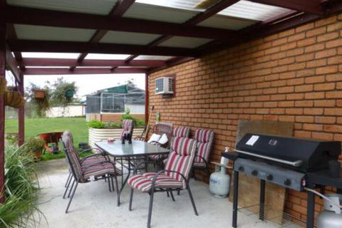 Quamby Pines Chalet - Accommodation Ballina 2