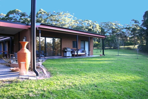 Milton Country Cottages - Accommodation Ballina 0