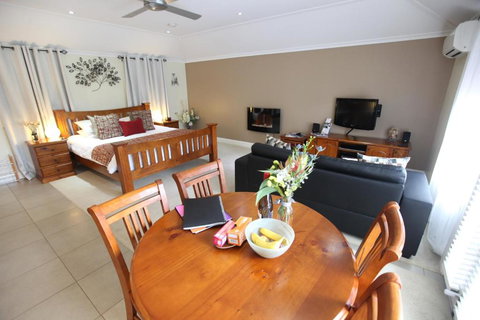 One Tree Bed & Breakfast - Accommodation Ballina 1