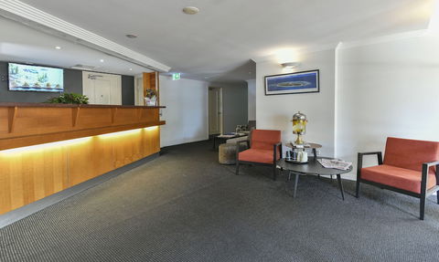 Burnett Riverside Hotel - Accommodation Ballina 1
