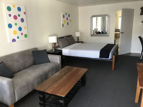 Cook's Endeavour Motor Inn - Accommodation Ballina 2