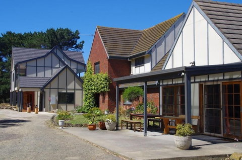 The View On Grossmans - Accommodation Ballina 0