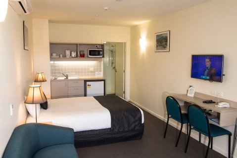 Shoreline Hotel - Accommodation Ballina 0