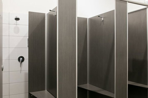 The Cally Hotel - Accommodation Ballina 1