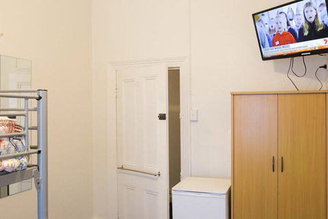 The Cally Hotel - Accommodation Ballina 4