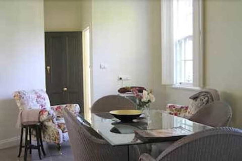 Camellia Cottage Bed & Breakfast - Accommodation Ballina 3