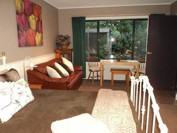 Forest Lodge Chalets - Accommodation Ballina 5