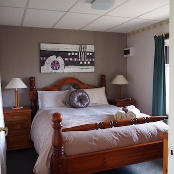 Forest Lodge Chalets - Accommodation Ballina 3