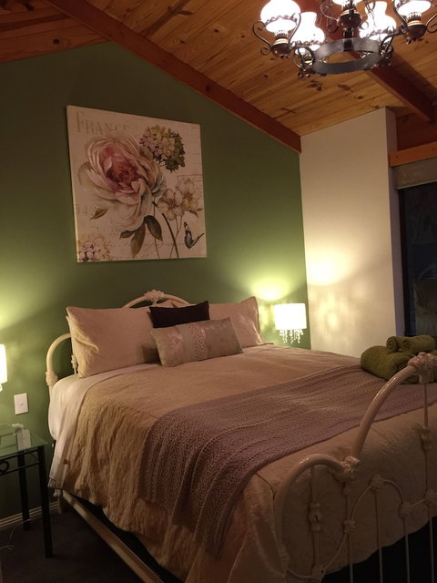 Forest Lodge Chalets - Accommodation Ballina 4