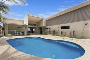 67 Orient Drive - Accommodation Ballina 0