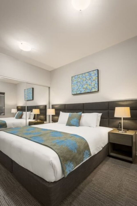 Hudson Berrimah - Accommodation Ballina 1