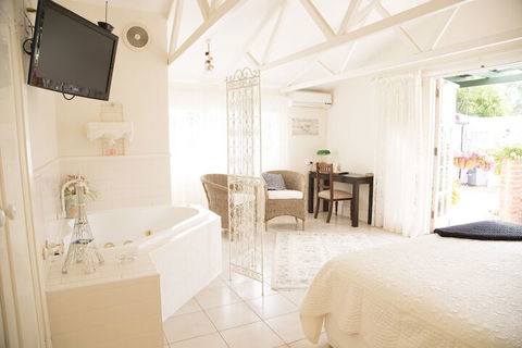 Rosebridge House Bed & Breakfast Adult Retreat - Accommodation Ballina 6
