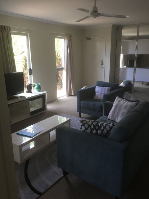 Airlie Central Apartments - Accommodation Ballina 5