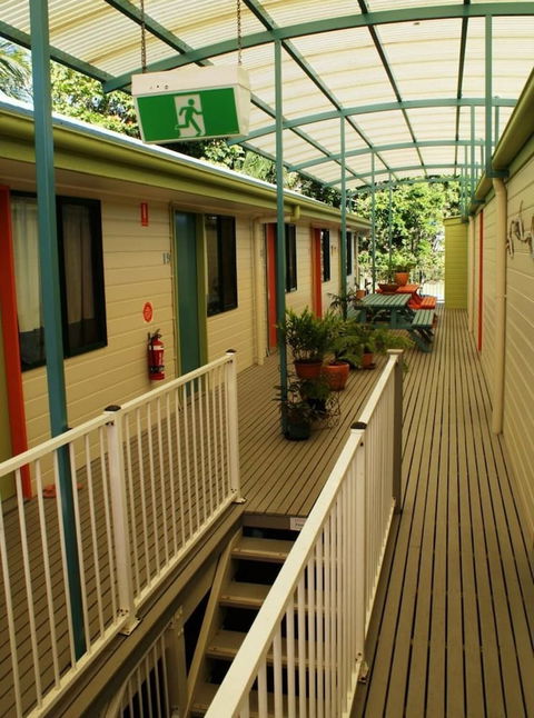 Coolum Budget Accommodation - Accommodation Ballina 0