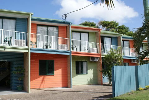 Coolum Budget Accommodation - Accommodation Ballina 2