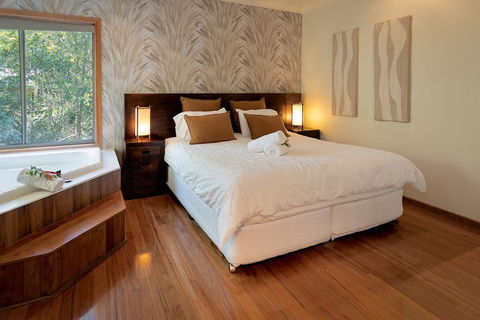 Lake Weyba Cottages - Accommodation Ballina 3