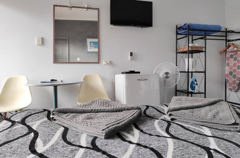Beachhouse Mollymook - Accommodation Ballina 4
