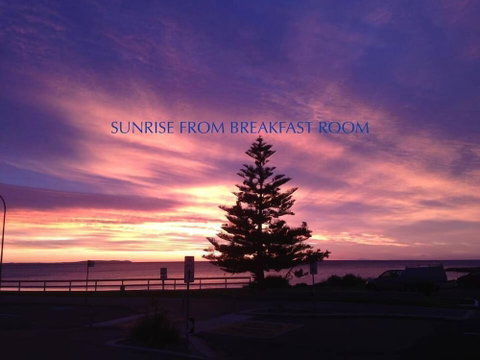 Beachhouse Mollymook - Accommodation Ballina 3