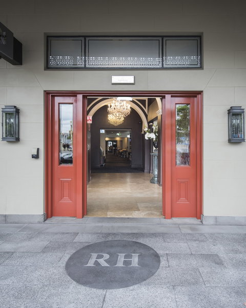 Royal Hotel Randwick - Accommodation Ballina 1