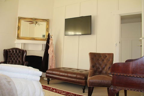Mentor Chambers Apartment Bed & Breakfast - Accommodation Ballina 2